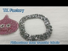Stiker Label Sablon Transfer Panas Desain Kustom Logo Rhinestone Tinggi Setrika untuk Kaos Topi