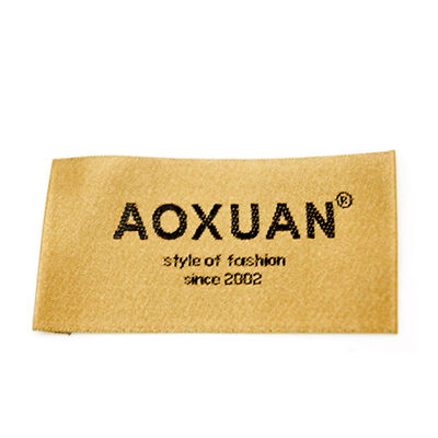 Grosir Huruf Kustom Logo Potong Lurus Hem Tag Jahit pada Pakaian Label Tenun Damask Berwarna-warni untuk Pakaian