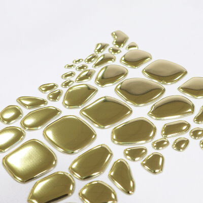 Label Transfer Panas TPU Emas Logam Custom - Lambang Bentuk Irregular untuk Pakaian Mewah & Pakaian Mode