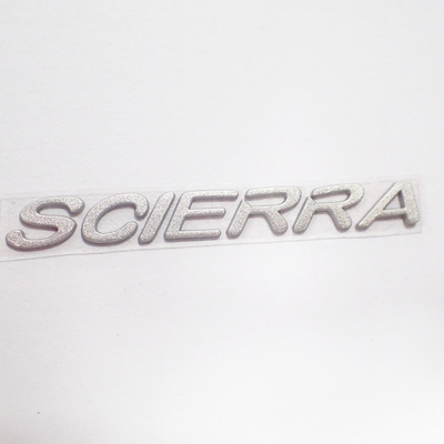 Label Pakaian Perpindahan Panas Silikon 3D Disesuaikan Dengan Warna Silver Shinny