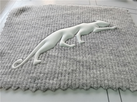 Lencana yang Dapat Dicuci 3D Tagless Heat Transfer Clothing Labels Bahan Silikon