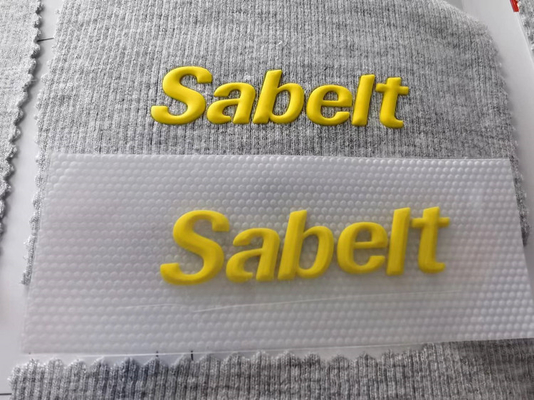Pakaian Pencetakan 3D Heat Transfer Garment Label Silicone Embossing