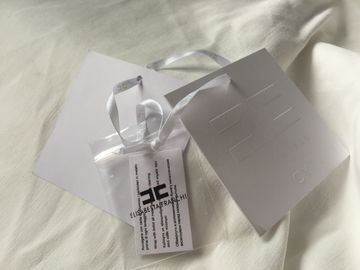 Logo Debossed Pakaian Kartu Putih Tahan Tag Dengan String Custom Size