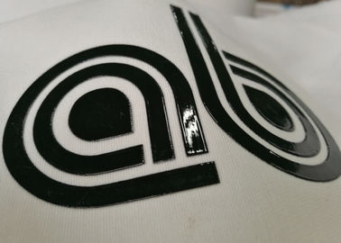 Pabrik Kustom 3D logo merek sillicon label transfer panas tekan