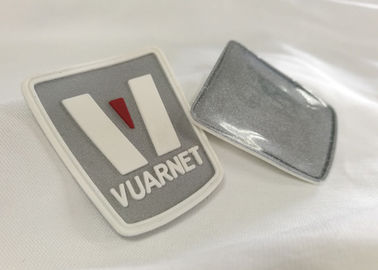Custom Custom 3d Embossed Pvc Rubber Logo Patch Label Soft Pvc Untuk Garment