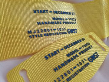 Label Tagless Tahan Lama Label Tagless, Label Fabric Custom Printed Untuk Pakaian / Topi
