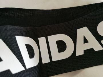 Label Cetak Layar Customiezd 3D Dibesarkan untuk Tape Farbic yang Dapat Dicuci