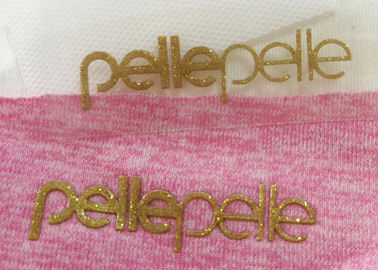 custom fashion 3d mengangkat logo silikon label karet perpindahan panas untuk t shirt