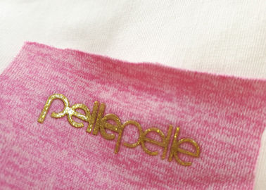 custom fashion 3d mengangkat logo silikon label karet perpindahan panas untuk t shirt