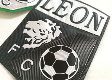Custom Made Raised Rubber Heat Transfer Clothing Label Silicone Rubber Logo