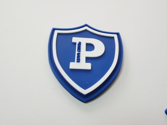 Label Utama Pakaian Karet Silikon, Efek 3D Hitam Menjahit Patch Logo