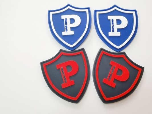 Label Utama Pakaian Karet Silikon, Efek 3D Hitam Menjahit Patch Logo