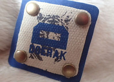 High Density 3D Label Peluncuran Kanvas Organik untuk Pakaian Anak-anak