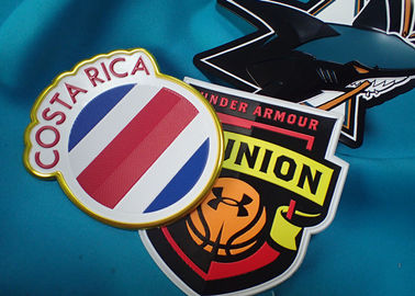 Customized Rubber Patch Dengan Logo Pvc / Embossed 3d Iron On Cloth Patch