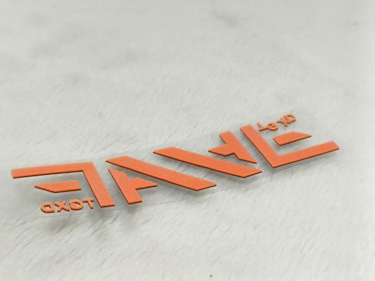 OEM tebal silikon 3D pakaian transfer panas label Oeko Tex Dengan tekstur khusus