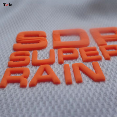 Label Silikon Injeksi Cetakan Khusus 3D Soft Silikon Logo Yang Bisa Dicuci Transfer Panas Silikon Badge