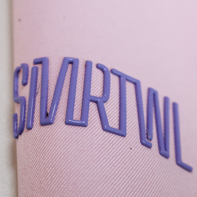 Huruf Desain Khusus Frekuensi Tinggi Label Merek Embossed 3D TPU Logo Transfer Panas Besi pada Label untuk Pakaian