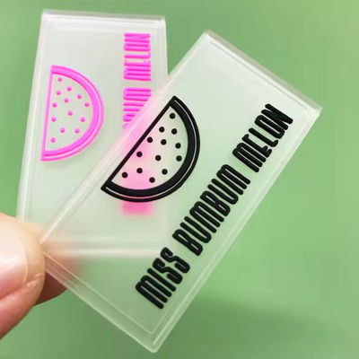 Custom Transparan PVC Karet Patch Garment PVC Label Jelas Silicone Patch