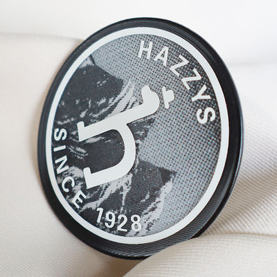 3D Embossed Silicone Heat Transfer Rubber Patches Label Putih pada Pakaian