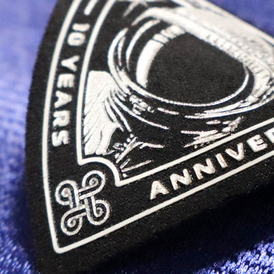 Label khusus Label silikon berkilau Label transfer panas Logo karet untuk pakaian