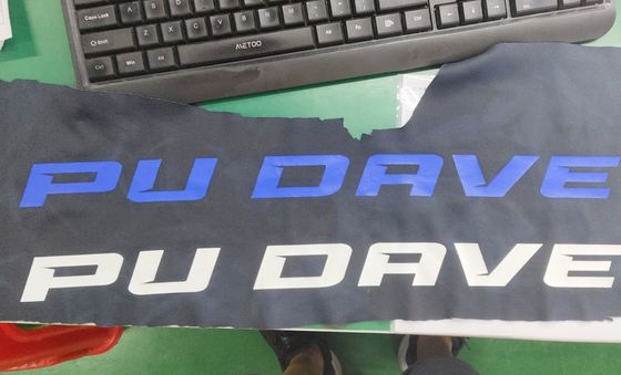 Ukuran Desain Disesuaikan Kualitas Tinggi Tinta Datar Transfer Panas Pencetakan Stiker Silikon Quick Turnaround