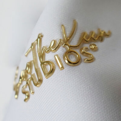 Custom Gold TPU Heat Transfer Logo 3D Embossed Transfer Label untuk Pakaian