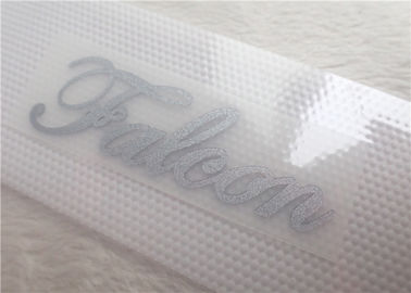 Kustomisasi Font Dan Warna Label Pakaian Transfer Panas / Silikon Label Panas Tekan