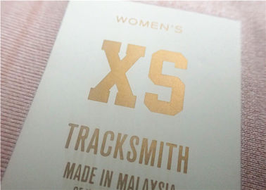 Label Pakaian Transfer Air Panas Dengan Air Mata Dingin Dengan Pencetakan Anti Sublimasi Logo Emas