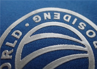 Sablon Silikon Label Pakaian Transfer Panas Dengan Logo Merek Shiny Color Surface