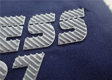 Mengangkat Logo Transfer Panas Permukaan Twill Flash Perak Efek Tiga Dimensi
