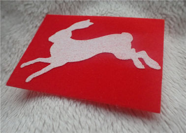 Logo Transfer Heat Monochrome Plush Berkelompok Pendek Untuk Pakaian Warna Merah Cerah