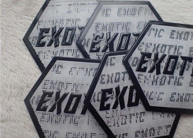 TPU Embossed Logo Patch Perekat Diri Untuk Pakaian / Tas / Topi