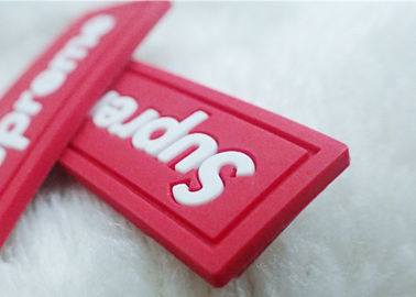 Patch Pemisahan Warna Baju Karet Logo / Label Karet PVC