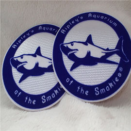 Warna Ganda Bentuk Bulat Besi Di Patch Kustom Shark Logo Tatami Berkelompok Dengan Lem Panas Meleleh