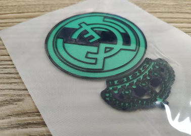 Cetak Layar Kustom Logo Timbul Klub Sepak Bola Logo Lencana TPU untuk Pakaian Olahraga