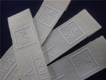 Label Kain Dicetak Putih Dengan Logo Silikon Untuk Patch Pakaian Olahraga
