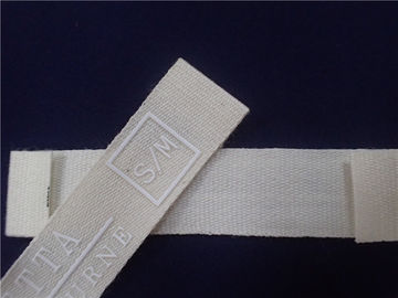 Label Kain Dicetak Putih Dengan Logo Silikon Untuk Patch Pakaian Olahraga