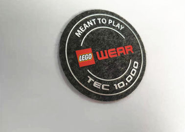 Kepadatan Tinggi Silikon Unik Besi Di Patch Merasa Kain Label Pencetakan Logo Kustom