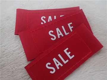 Silk Printing White Logo On Label Pakaian Tenun Untuk Jaket Nyaman