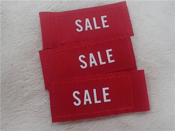Silk Printing White Logo On Label Pakaian Tenun Untuk Jaket Nyaman
