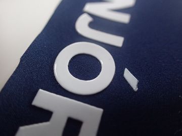 Logo Kustom Silicon Heat Transfer Label Pakaian Untuk Luggages