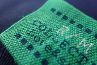 Sablon Persegi Panjang Kustom Label Tenunan Untuk Pakaian ， Topi
