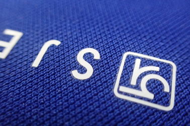 Clear Ink Logo Silk Screen Printing Transfer Panas Untuk Memakai Sepak Bola