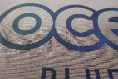 Label Transfer Panas Bentuk Disesuaikan Untuk Polo Shirt ， Pakaian Olahraga