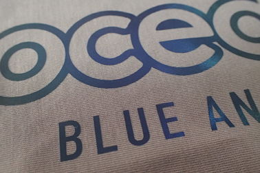 Label Transfer Panas Bentuk Disesuaikan Untuk Polo Shirt ， Pakaian Olahraga
