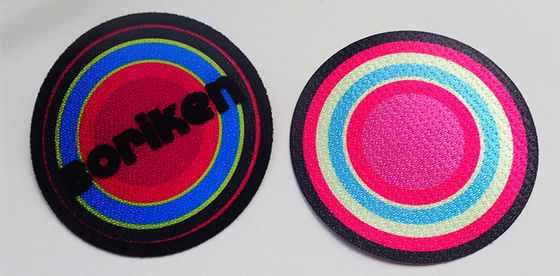 3D Flocking Badge Besi kustom / jahit di tambalan kain untuk Garment Patch embossed logo