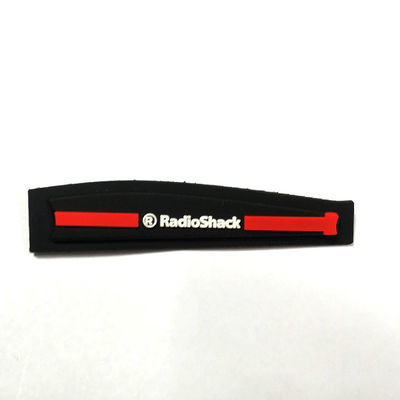 Desain Kustom Label Pakaian T Shirt Logo 3D Lencana Silikon Plastik Untuk Pakaian