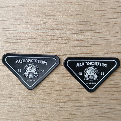 3mm Tebal 3D Debossed Nama Logo TPU Lencana Patch Label untuk Tas