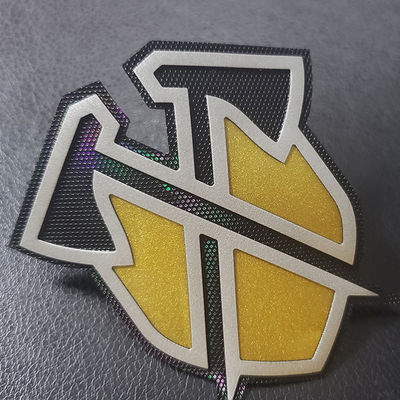 3d Mengangkat Efek Logo Merek Label Pakaian Perpindahan Panas Silikon Untuk T - Shirt