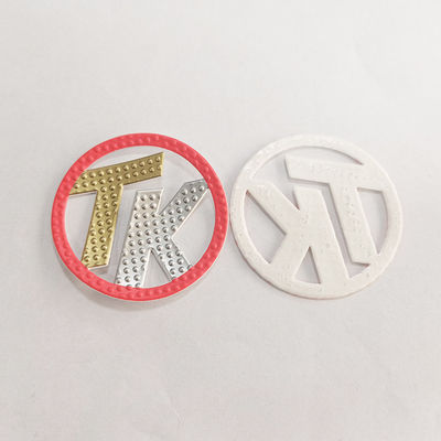 Desain Kustom Stiker Timbul 3d TPU Label Perpindahan Panas Logo Besi Pada Pakaian